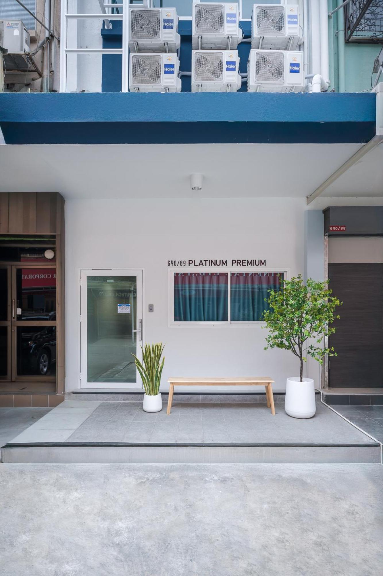 Platinum Premium Deluxe Apartments Bangkok Exterior foto